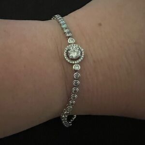 Elegant Sterling Silver Bracelet with Cubic Zirconia Accents